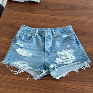 Levi’s 501  Original Shorts 27 Worn once